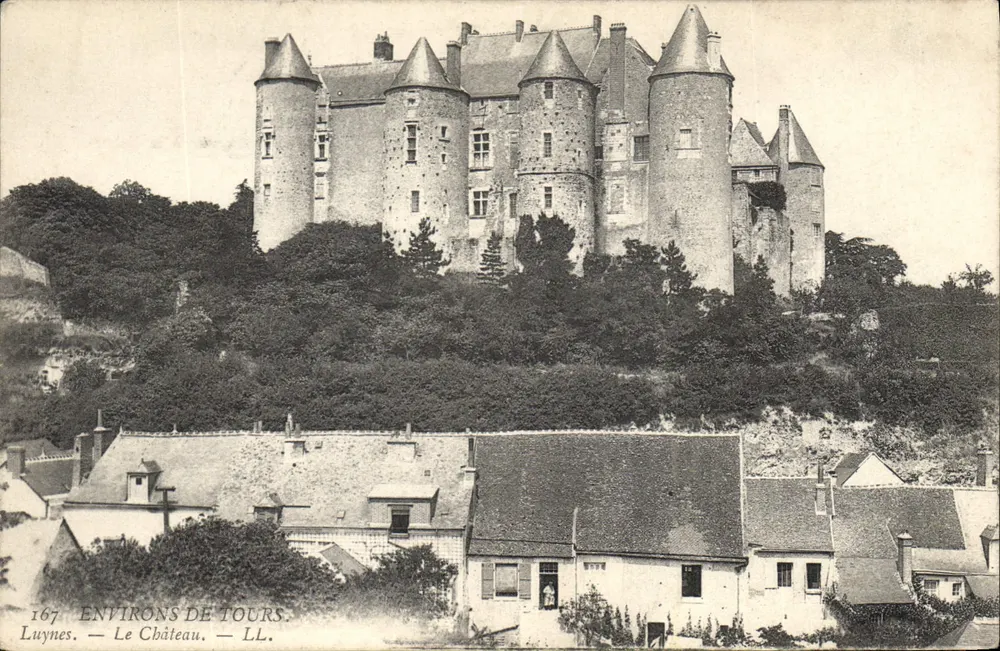 Luynes — O Castelo — LL. — N° 167 — Environs de Tours - Frente