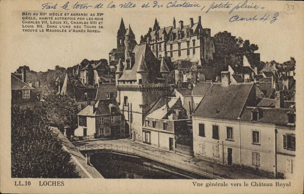 Loches — Allgemeiner Blick Richtung Königliches Schloss — LL.10 - Vorderseite