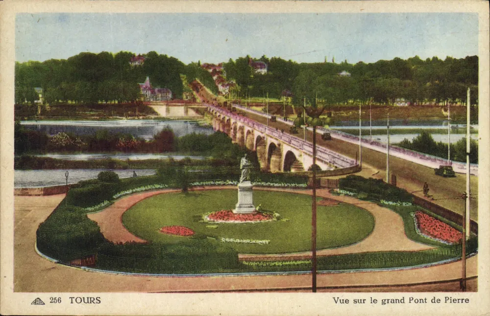 Tours — Blick auf den großen Stegbrücke - Vorderseite