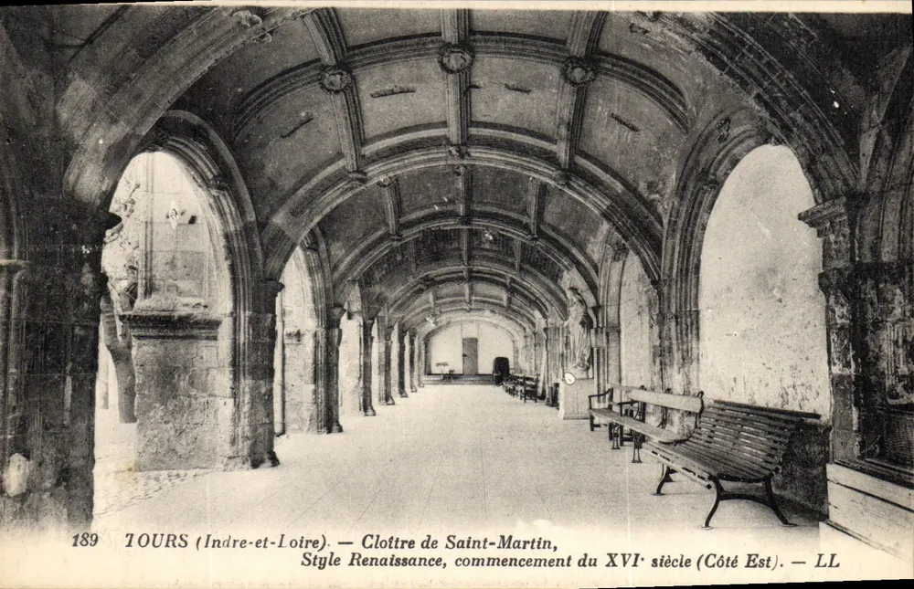 Tours (Indre-et-Loire) — Cloister von Saint-Martin, Renaissance-Stil, Anfang des 16. Jahrhunderts (Ostseite) — LL - Vorderseite