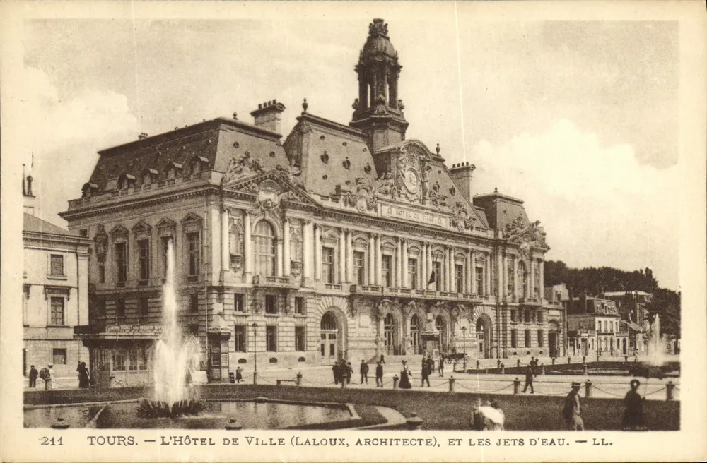 Tours — Das Rathaus (Laloux, Architekt), und die Fontänen — LL. — Nr. 211 - Vorderseite