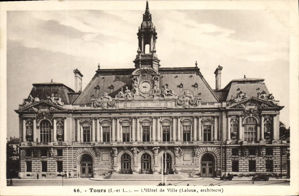 Tours — Das Rathaus (Laloux, Architekt) — J. Malliocheau, 51, Nationale Straße, Tours - Vorderseite