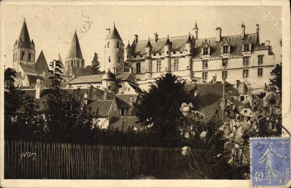 Schloss Loches — La Douce France — Schlösser der Loire — Künstlerische Ausgabe YVON - Vorderseite