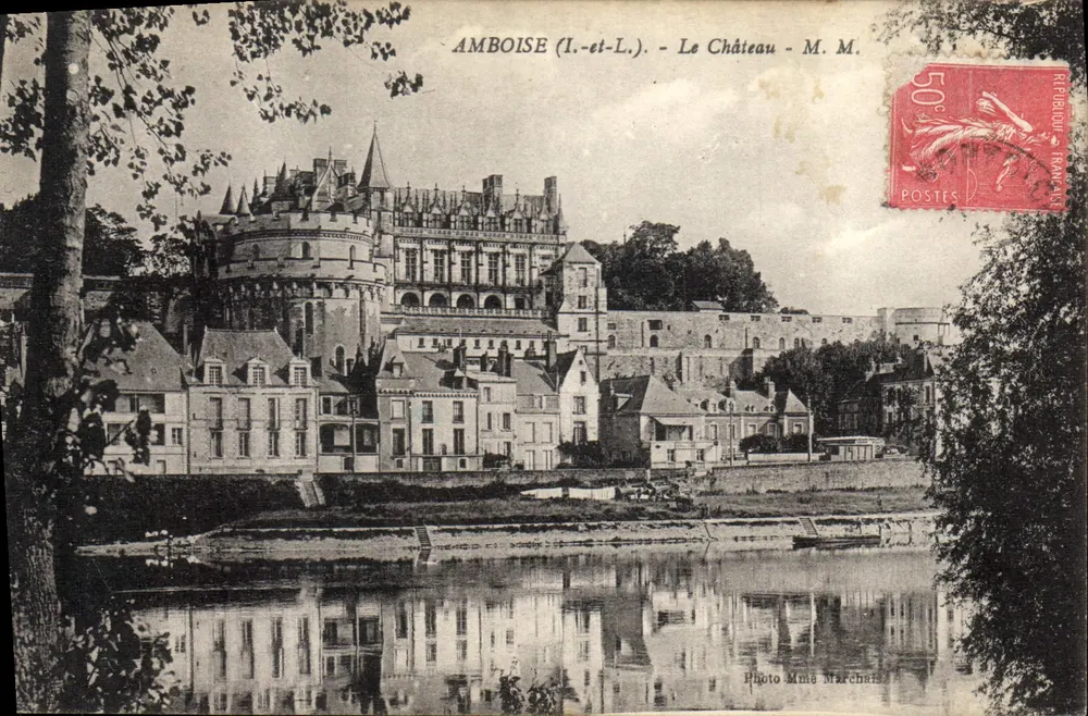 Amboise (I.-et-L.) — O Castelo — M.M. — Foto da Sra. Marchais - Frente
