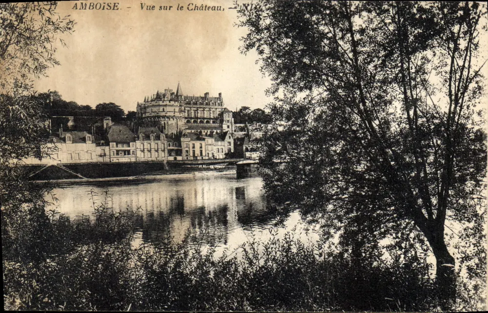 Amboise — Vista sobre o Castelo — NIX - Frente