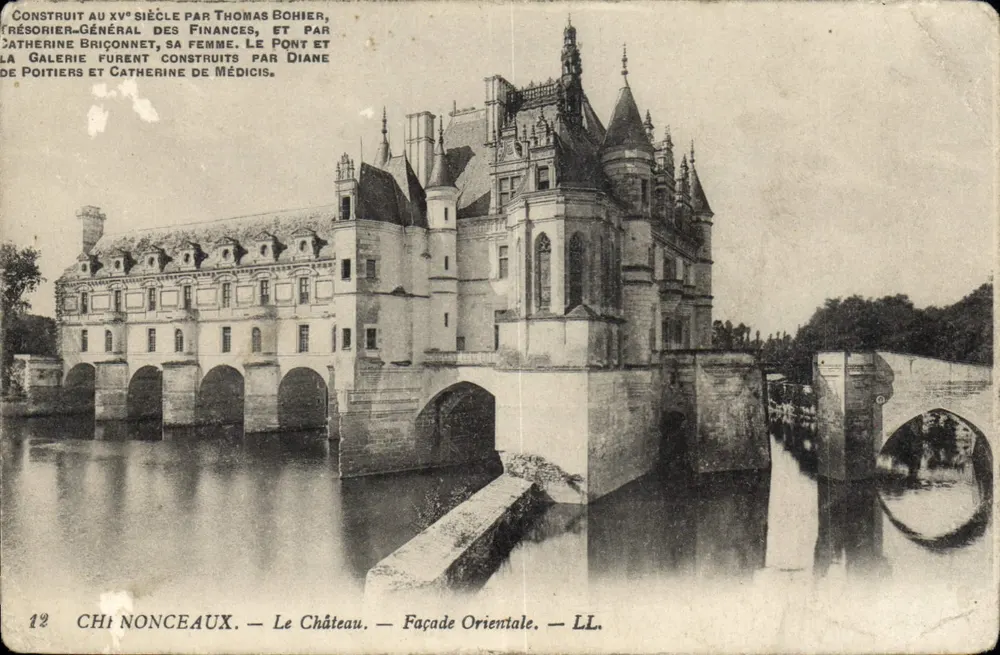 Castelo de Château-Chinon — Fachada Oriental — LL. — N°12 - Frente