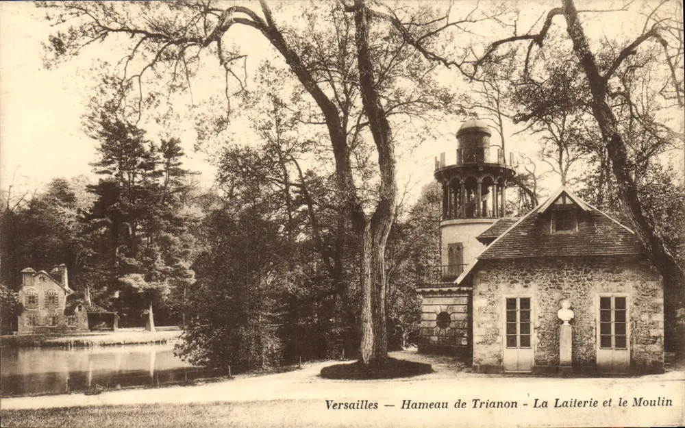 Versailles — Hameau de Trianon — Die Käserei und das Mühle - Vorderseite