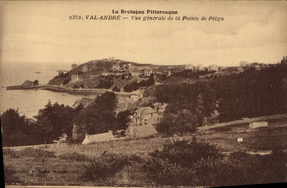 La Bretagne Pittoresque — Allgemeiner Blick auf die Pointe de Piégu — VAL-ANDRÉ, n°2352 - Vorderseite