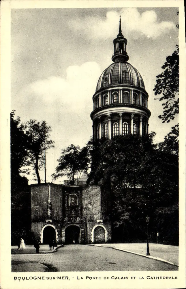 Boulogne-sur-Mer — Die Pforte von Calais und die Kathedrale — Verleger unbekannt - Vorderseite