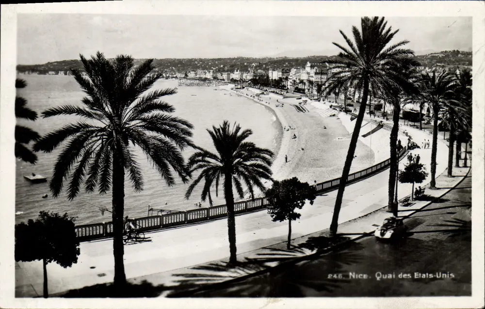 Nice - Quai dos Estados Unidos — vista da margem do mar com palmeiras — Edições de Ciniez - Frente