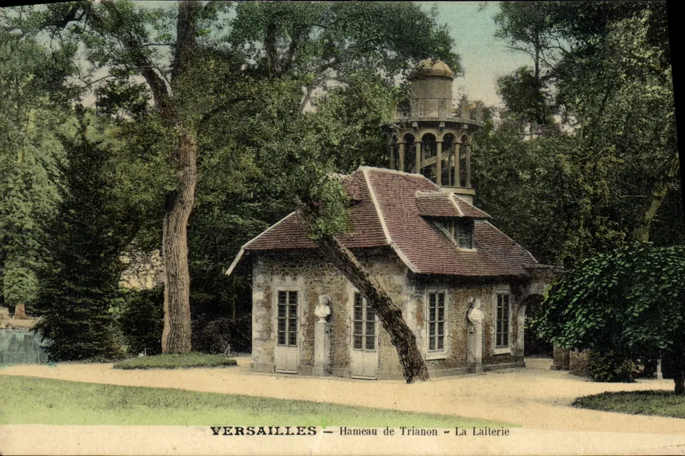 Versailles — Hameau de Trianon — Die Käserei - Vorderseite