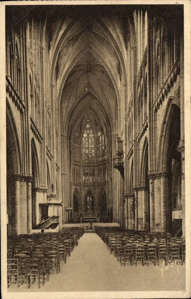 Innenraum der Kathedrale - Die Kirche — METZ (Moselle) — Les Éditions d'Art 'R. Larrère' n°510 - Vorderseite