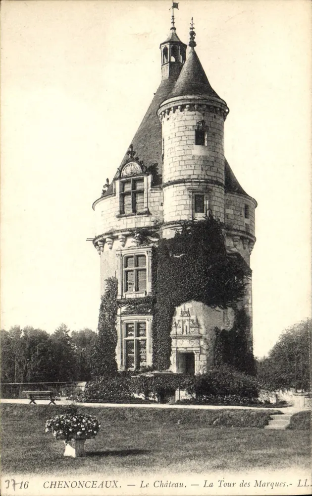 Chenonceaux — O Castelo — A Torre das Marcas — LL. n° 3716 - Frente