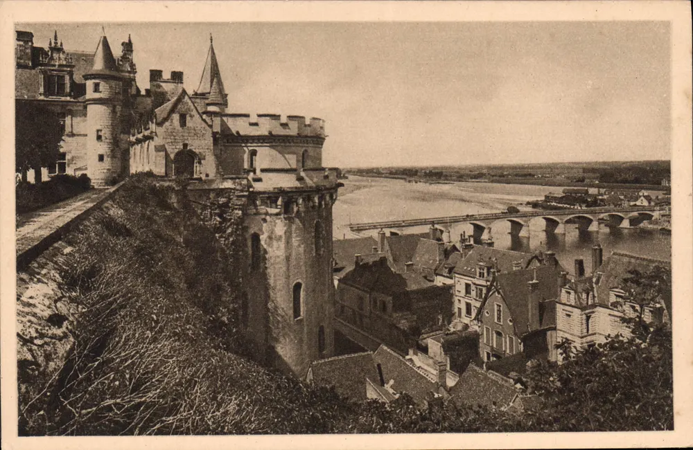 Amboise — Aussicht auf die Loire und die Terrasse des Schlosses — Schloss Amboise, Paris, 120 - Vorderseite