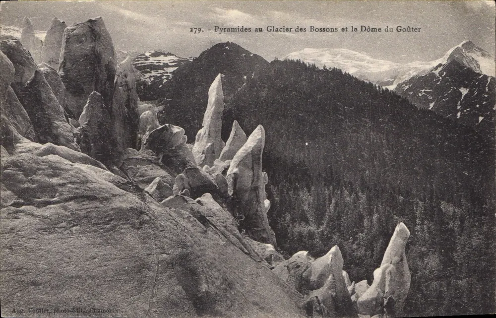 Pirâmides no Glacier des Bossons e o Dôme du Gouter — Aug. Goultier, fotógrafos-editores em Chamonix, n° 279 - Frente