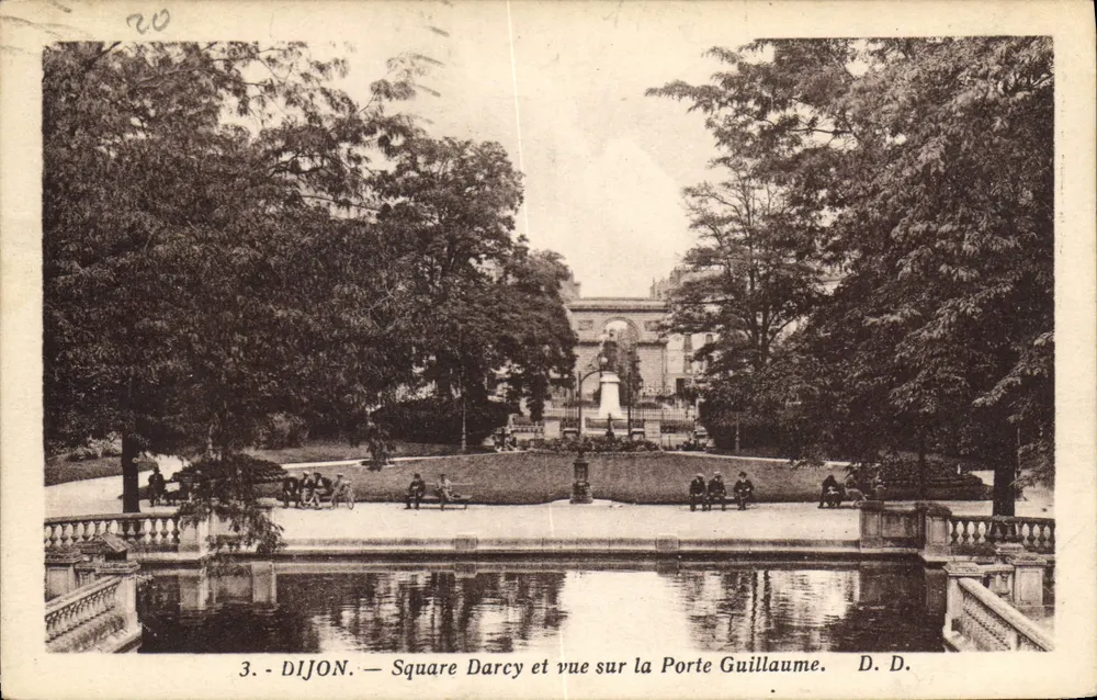 Dijon — Square Darcy und Blick auf die Porte Guillaume — D. D. - Vorderseite