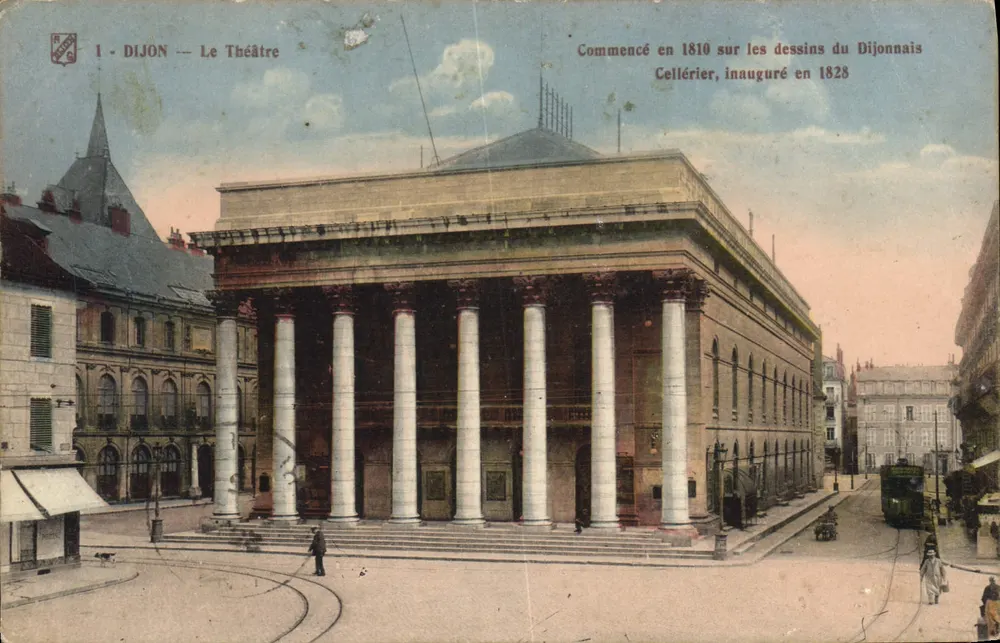 Dijon — O Teatro — Iniciado em 1810 com os desenhos do dijonês Cellérié, inaugurado em 1828 - Frente
