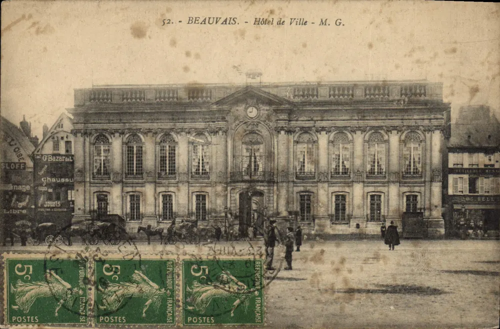 Beauvais - Hotel de Ville - M. G. - Frente