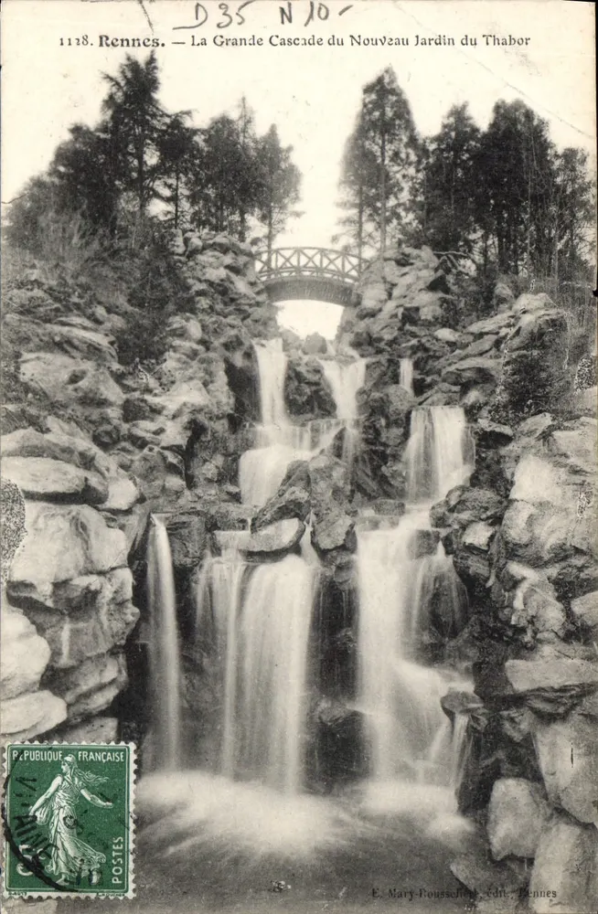 Rennes — Die Große Wasserfall des neuen Gartens von Thabor — E. Mary-Doussouche, Verlag Rennes - Vorderseite