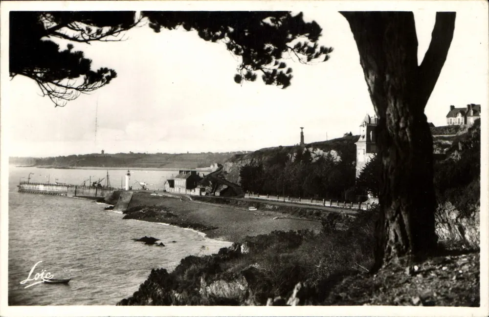 Gangale - A Baía e a ponta dos Crolles — Costa de Esmeralda — editor Laurent Phil, n° 113 - Frente