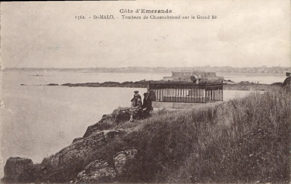 Küste der Smaragden — Grabmal von Chateaubriand auf dem Grand Bé — Laurent-Net, Rennes - Vorderseite