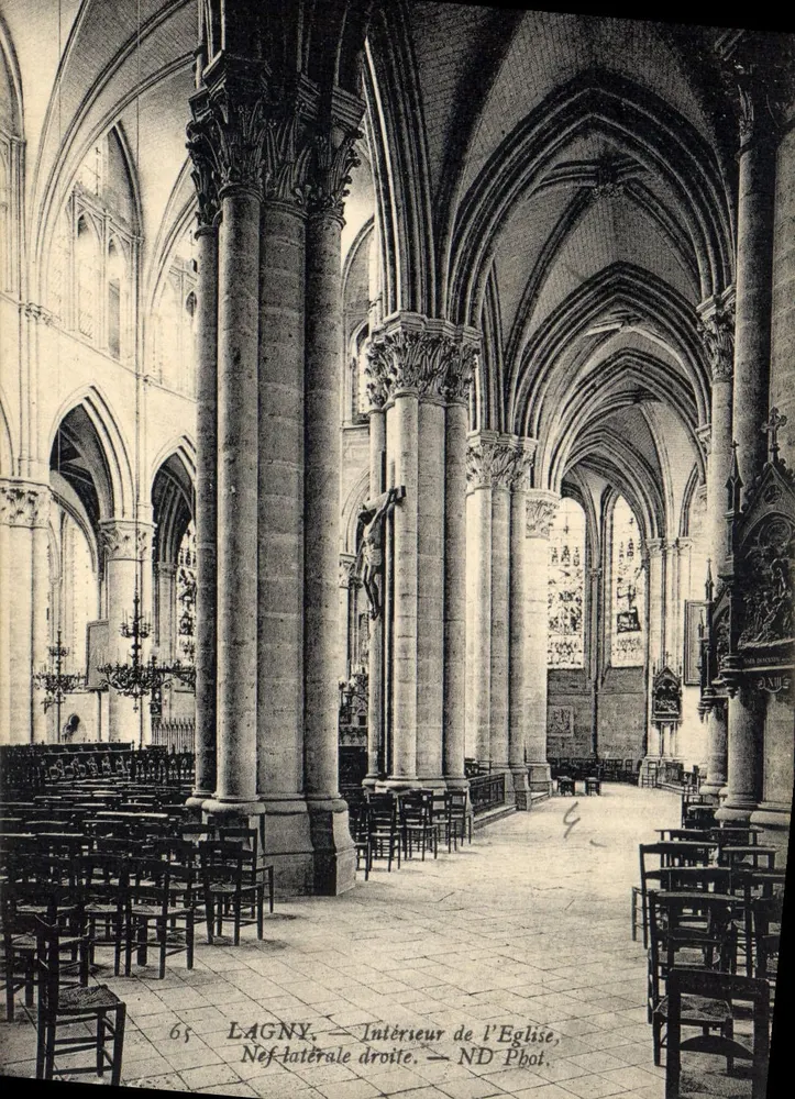 Lagny — Innenansicht der Kirche, rechte Seitenkapelle — ND Phot. - Vorderseite