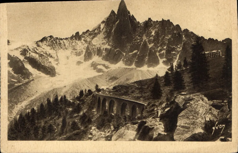 Massif dell'Aiguille del Drû — vista dal sentiero che conduce alla Mer de Glace — Les Éditions d'Art XvON, Parigi - Recto