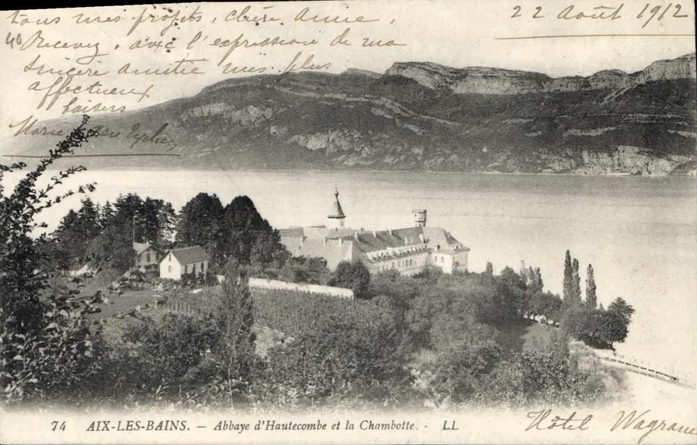 Aix-les-Bains — Abtei Hautecombe und die Chambotte — Hotel Wagranou - Vorderseite