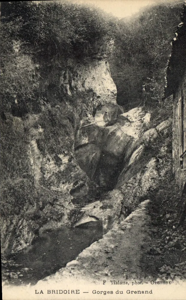 La Bridoire — Gorges do Grenand — F. Vialatte, fot. - Oyonnax - Frente