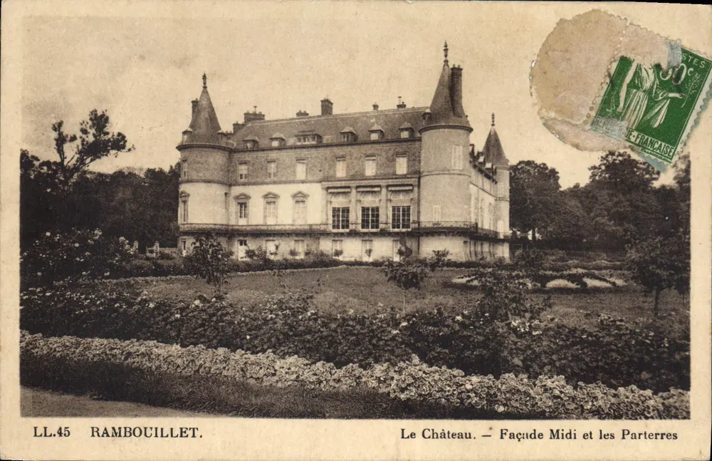Rambouillet — Das Schloss — Südseite und die Parterres — LL.45 - Vorderseite