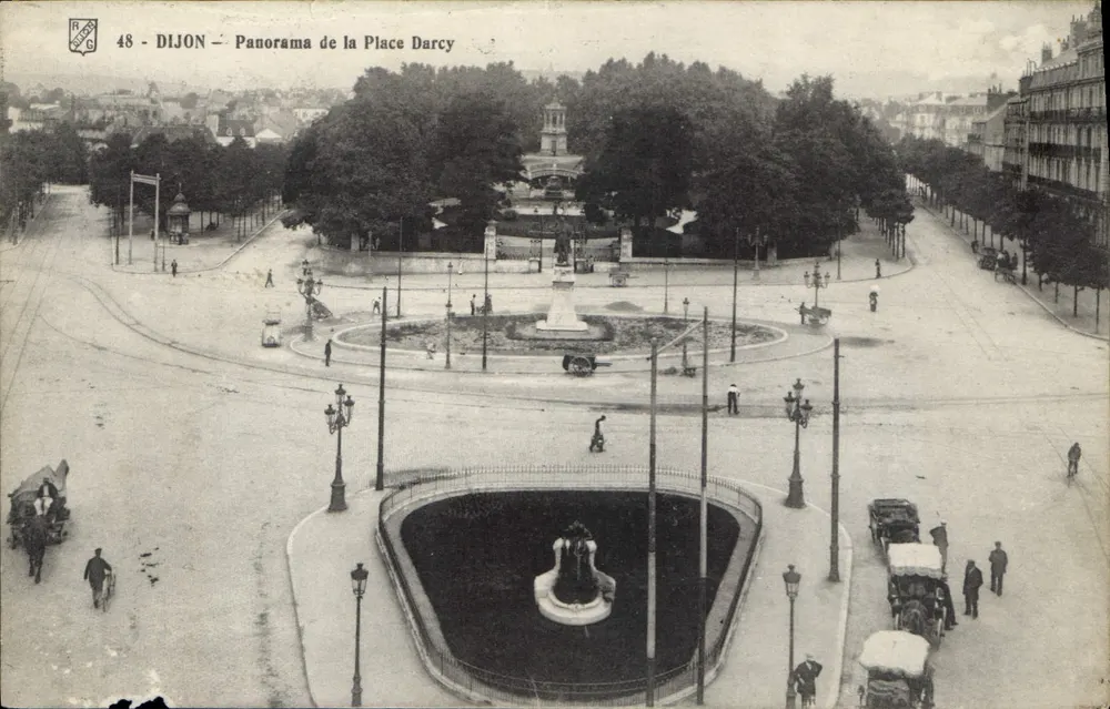 Dijon — Panorama de la Place Darcy — éditeur R. G. C. n° 48 - Voorkant
