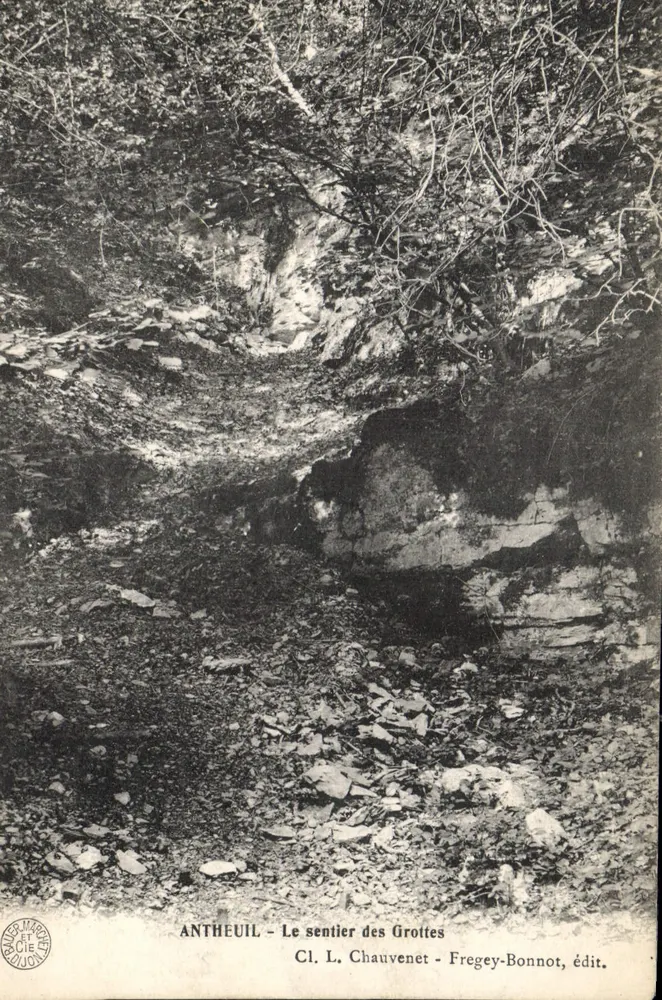 Antheuil - O caminho das Grutas — Cl. L. Chauvenet - Fregey-Bonnot, editor - Frente