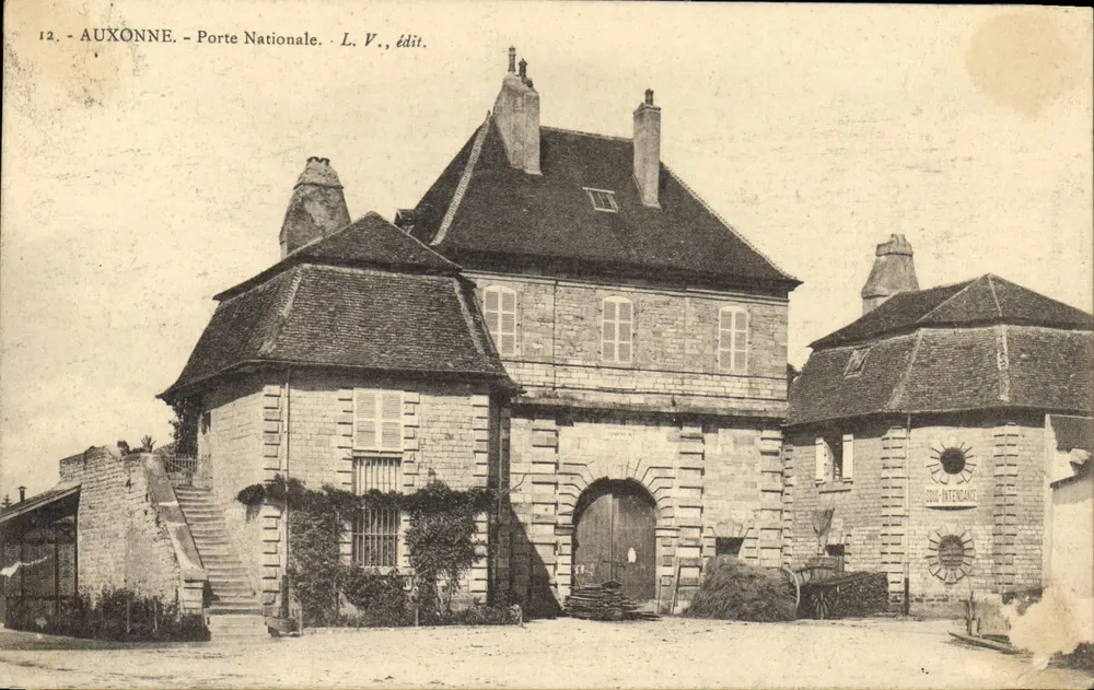 Auxonne — Porte Nationale — L. V., édit. - Frente