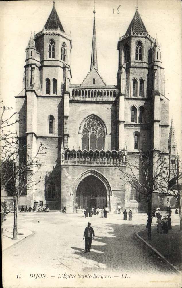 Dijon — L'Église Sainte-Bénigne — LL. — n° 15 - Frente