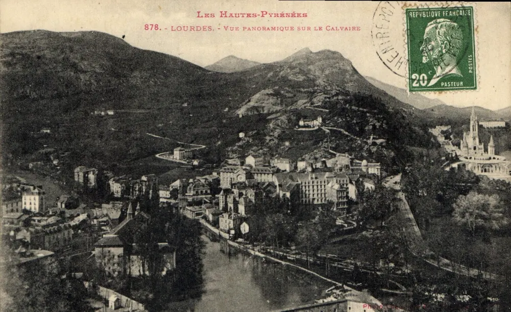 Lourdes — Panoramablick auf den Calvary — Les Hautes-Pyrénées, n°878 - Vorderseite