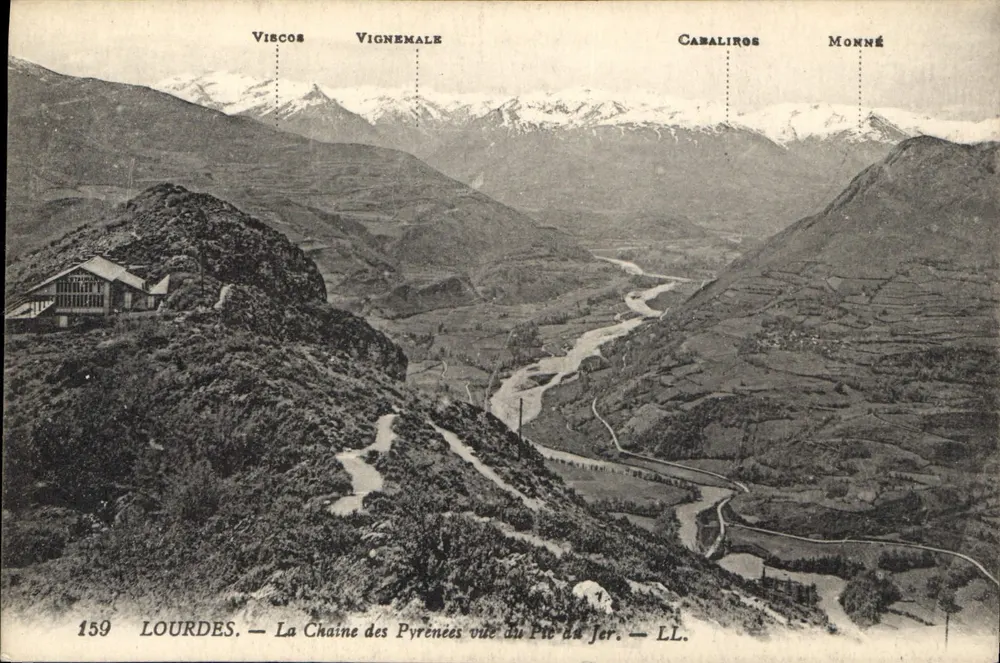 Die Pyrenäen von Pic du Jer gesehen — Lourdes — n° 159 — LL. - Vorderseite