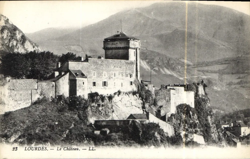 Lourdes — O Castelo — LL. - Frente