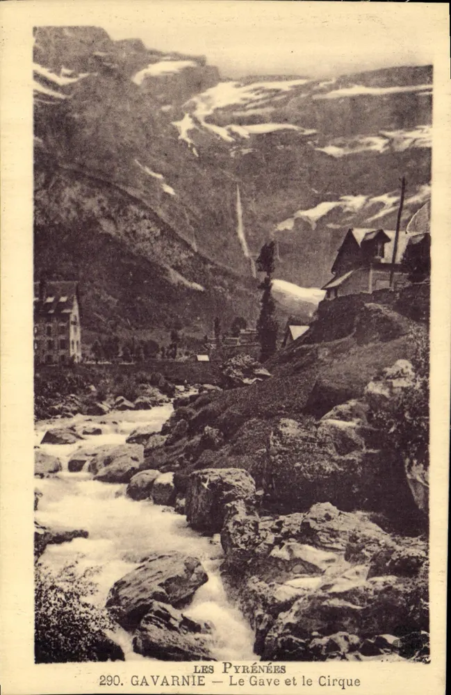 Gavarnie — O Gave e o Cirque — Os Pirineus — Edição do Hotel du Châtel - Frente