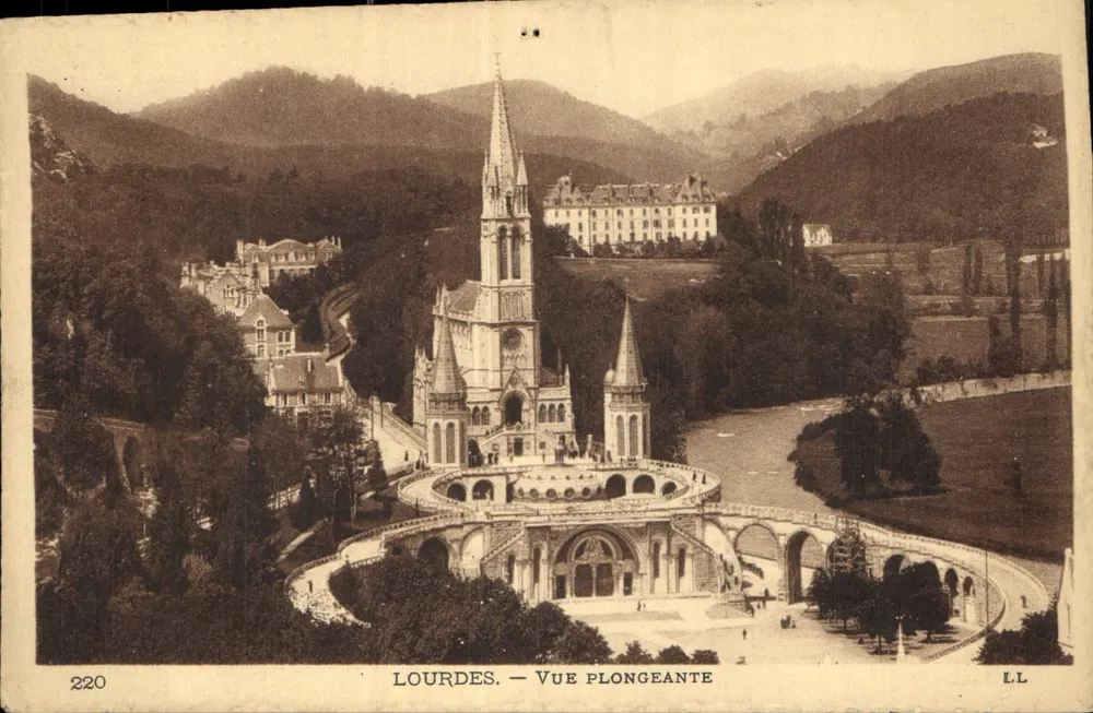 Lourdes — Vista aérea — L.L. n°220 - Frente