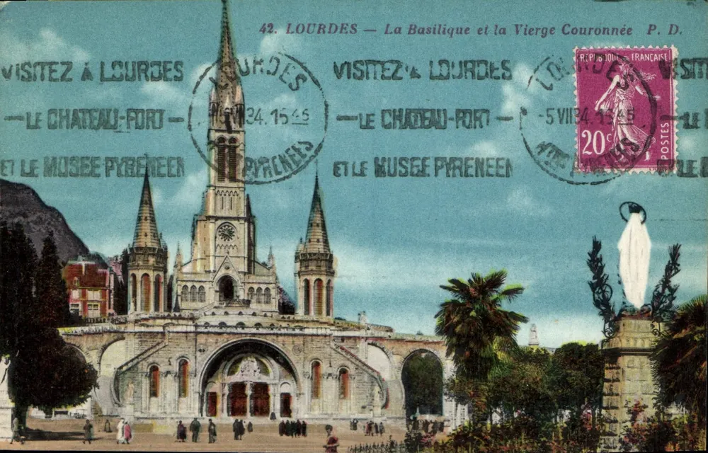 Lourdes — Die Basilika und die Gekrönte Jungfrau — P. D. - Vorderseite