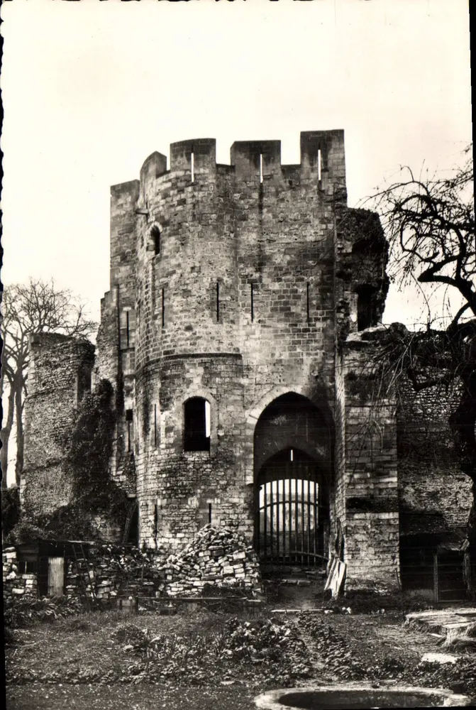 Gisors (Eure) — A Torre do Governador — Edit. L. Tournai em Gisors (Eure) - Frente