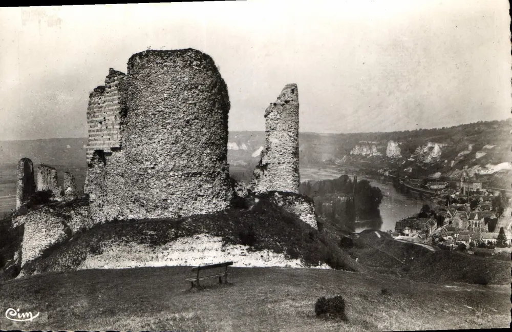 Les Andelys (Eure) — Teil der Ruinen des Schlosses Gaillard — Foto von M. Mâcon - Vorderseite