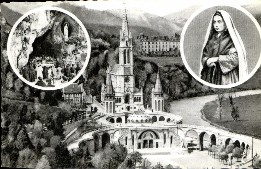 Lourdes — A Basílica e a Gruta — Edição P. Doucet - Frente