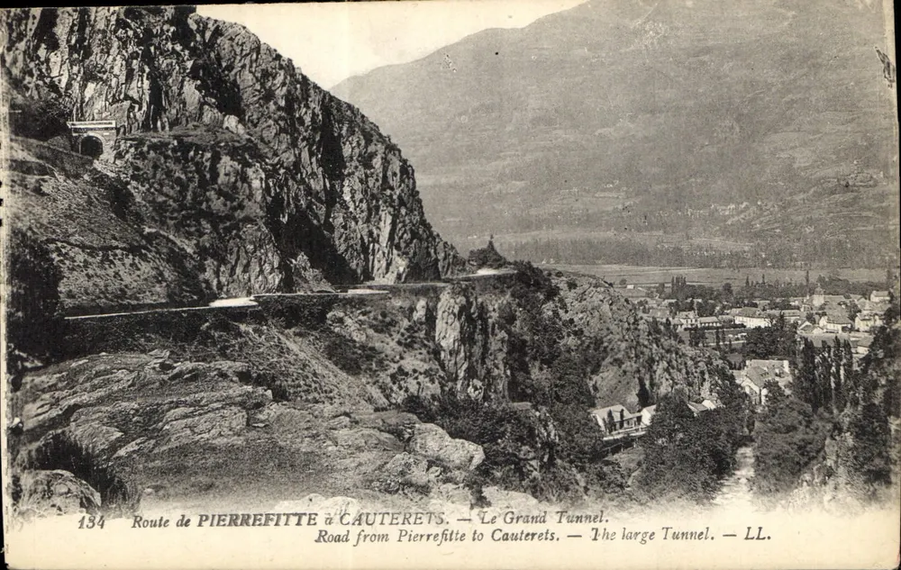 Rodovia de Pierrefitte a Cauterets — O Grande Túnel — LL. - Frente