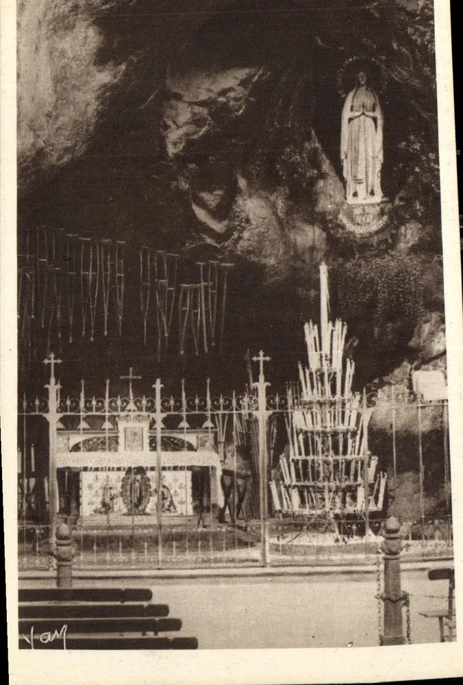 Lourdes — A Gruta Milagrosa — Edição F. Quinaut-Lourdes - Frente