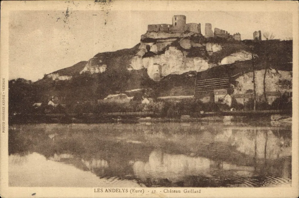 Les Andelys (Eure) - Zamek Gaillard — Fotografia Georges André - Vernon - Awers