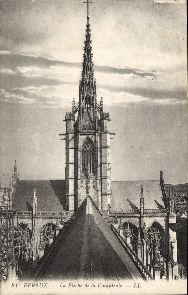 Evreux — A Flecha da Catedral — LL. n°81 - Frente