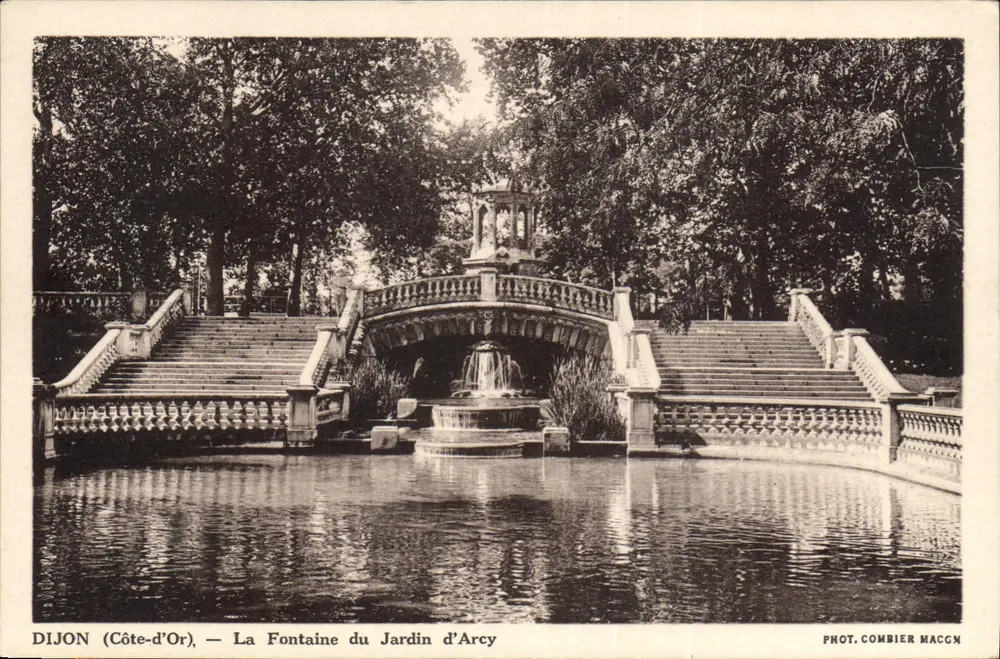 Dijon (Côte-d'Or) — Fontäne des Jardin d'Arcy — Fot. Combier Macgn - Vorderseite