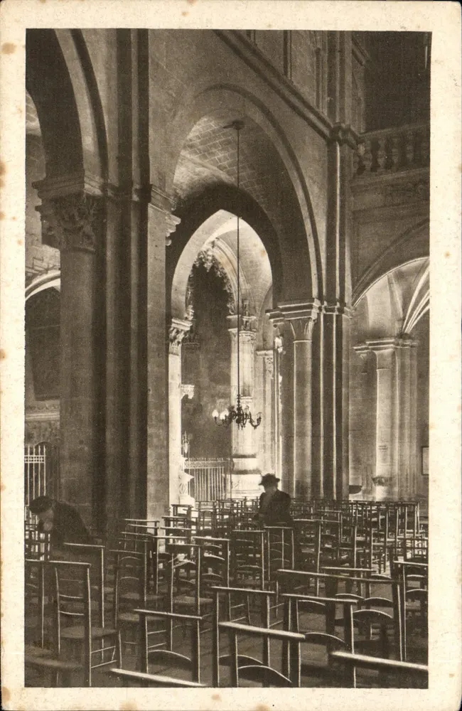Interior da Colegiata Nossa Senhora — Beaune — editor H. S. Beaune - Frente