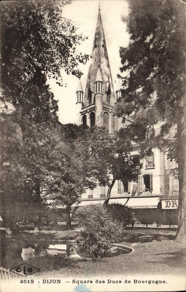 Dijon — Praça dos Duques da Borgonha — editor C.L.E. n°3519 - Frente